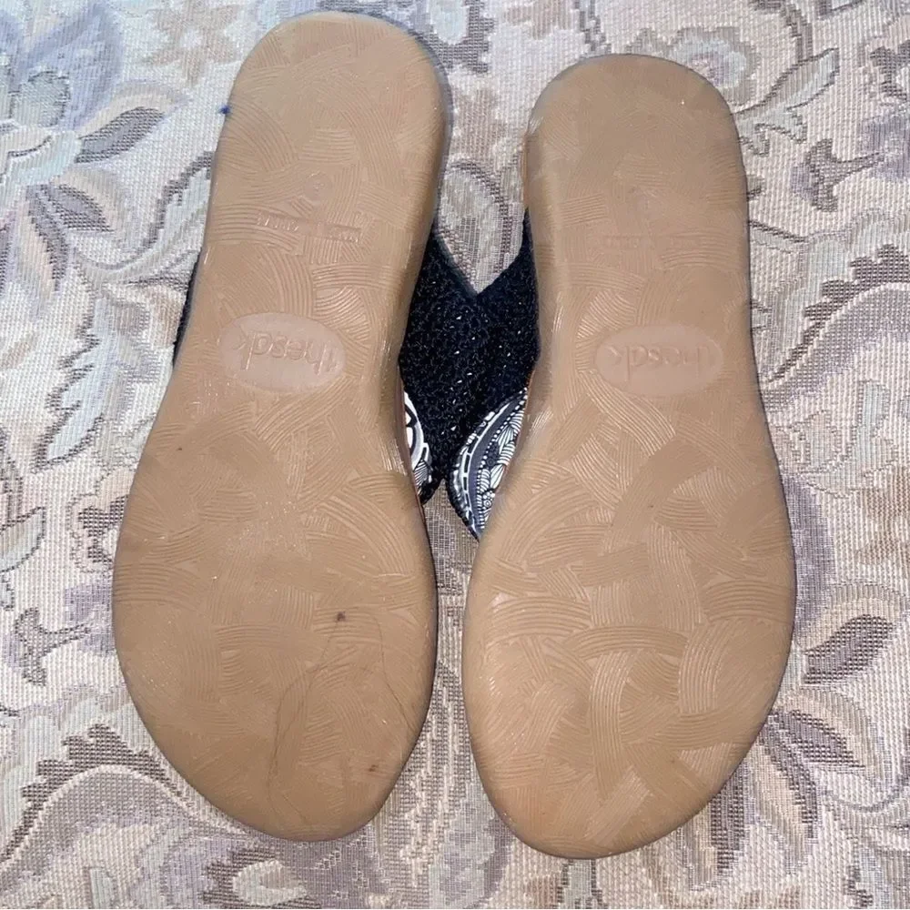Thesak Woman Shoes Size 9